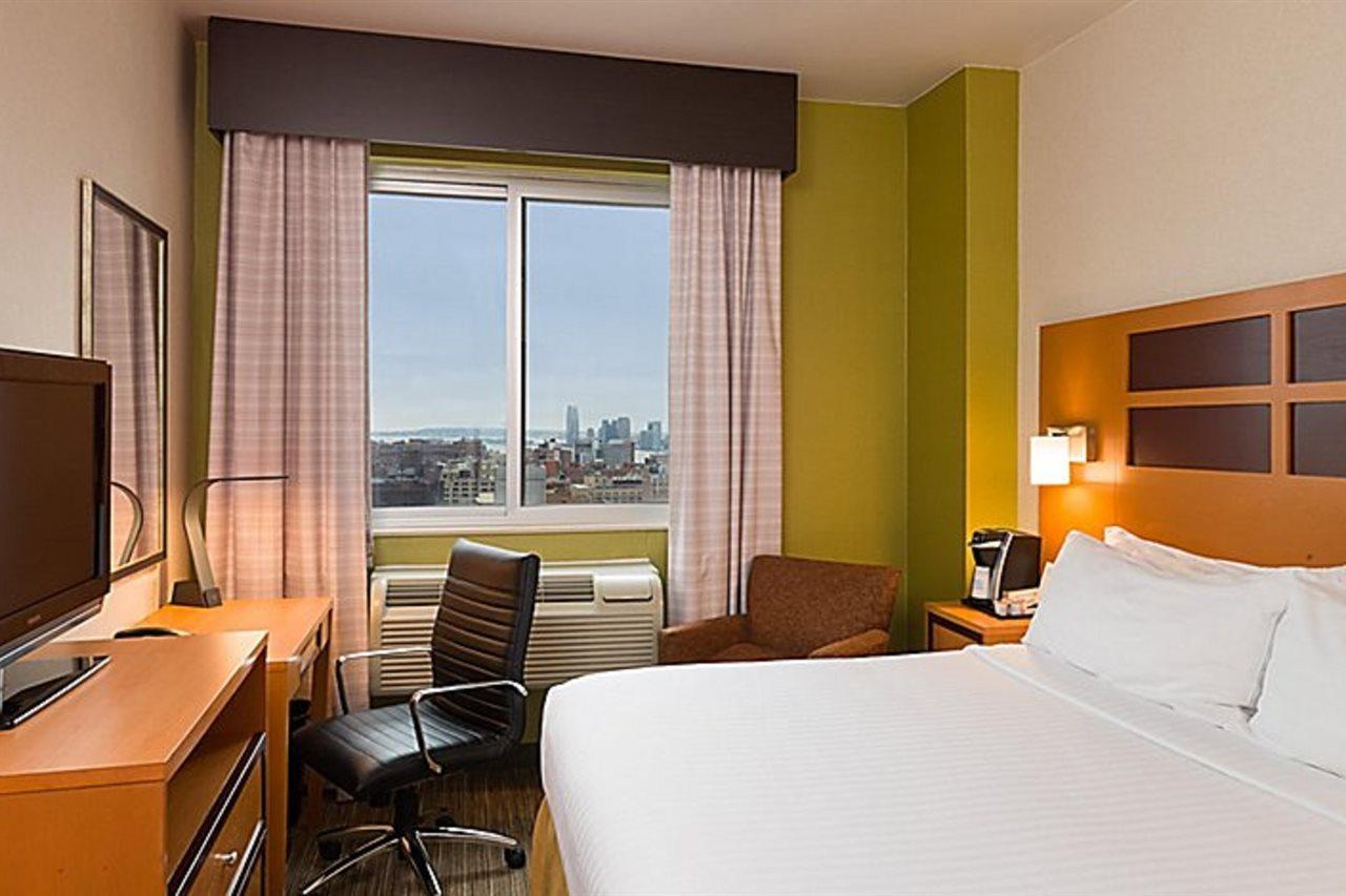 Holiday Inn Express - Times Square By Ihg New York Luaran gambar