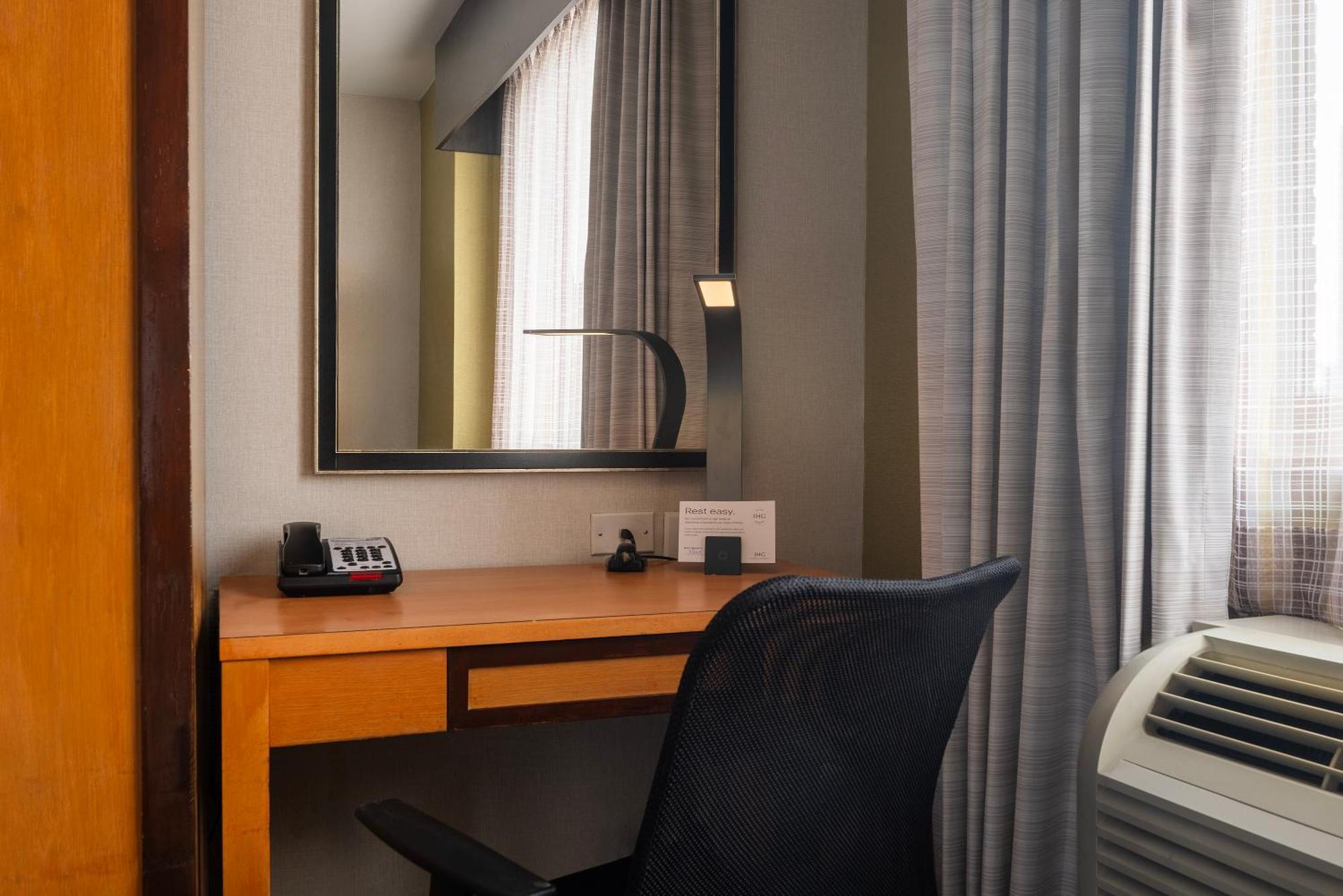 Holiday Inn Express - Times Square By Ihg New York Luaran gambar